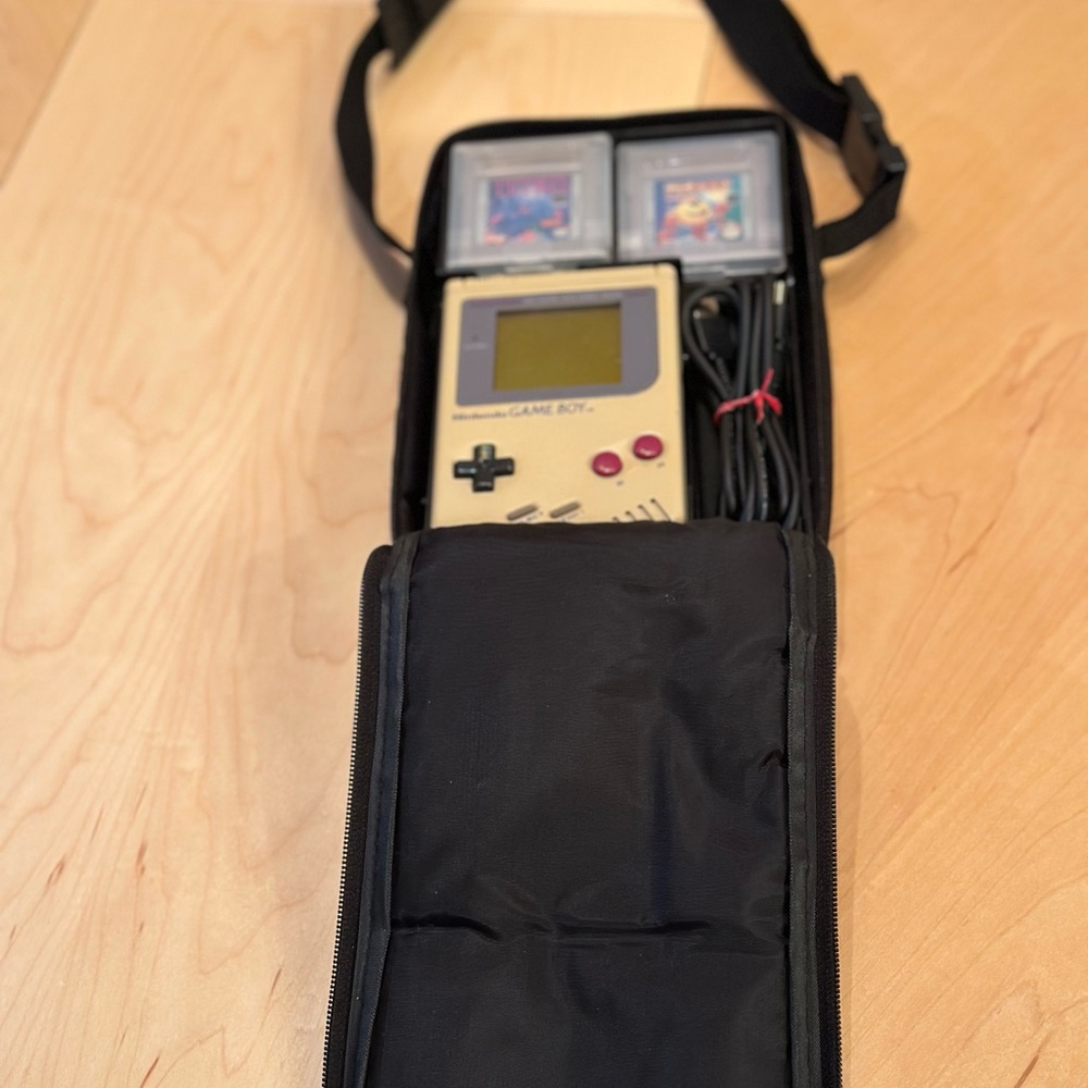 Nintendo gameboy vintage with 6 games